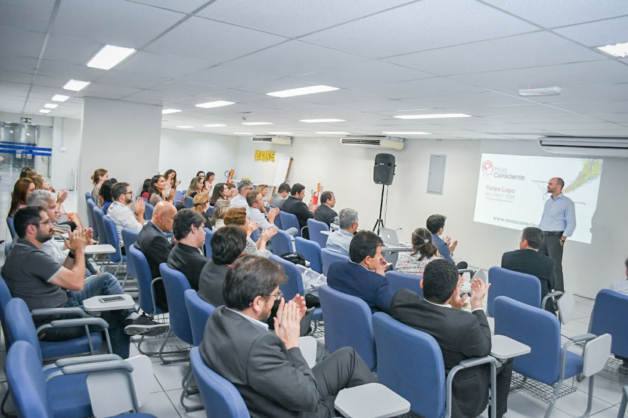 Felipe Lapa em palestra: Caixa Econômica Federal, para o jurídico
